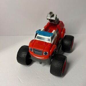 Blaze and the Monster Machines Transforming Fire Truck Blaze Sounds & Lights